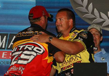 Reese and VanDam exchange a hug as they wait to hear which angler would be crowned the 2009 Toyota Tundra Bassmaster Angler of the Year.