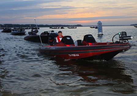The parade of Skeeter boats was quite impressive as the anglers idled through the BASS inspection line.