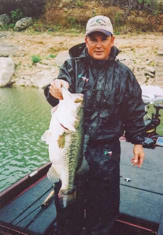 <strong>George Litton</strong>
<p>
	11 pounds, 3 ounces<br />
	Lake Whitney, Texas<br />
	<b>Lure:</b> 5-inch Yum Dinger (black/blue flake)</p>
