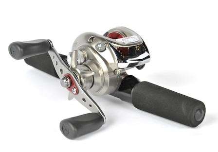 <b>Daiwa Aggrest reel</b><br/>This ultra-high, lightweight speed reel takes up more than 32 inches of line per turn of the handle thanks to its 7.3:1 gear ratio.