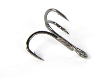 <b>VMC Pro Series Spark Point treble hooks</b><br>These replacement treble hooks feature a lateral cutting edge for instant penetration. They also have ribs that add rigidity to the point.