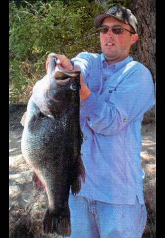 Mac Weakley added to the reputation of tiny Lake Dixon in California with this 19-7 in May 2003. Two years earlier Dixon had given us 