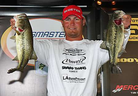 Cliff Crochet, a deputy sheriff from Pierre Part, La., made his first Classic by finishing second in the Central Opens.