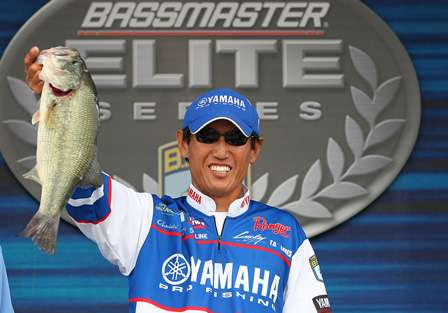 Takahiro Omori started off his Classic career in 26th in 2001. His second was in 2003 and was 56th. But in 2004 he won the event. Since then he's never been higher than 35th.