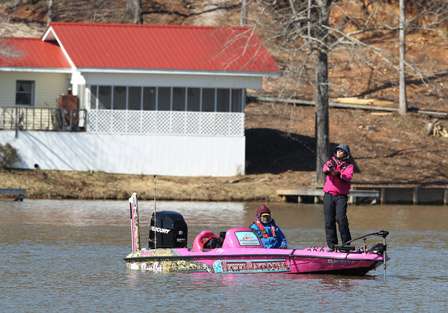Elite Series pro Kevin Short from Mayflower, Arkansas was moving a lot and targeting specific locations. This will be his second Bassmaster Classic.