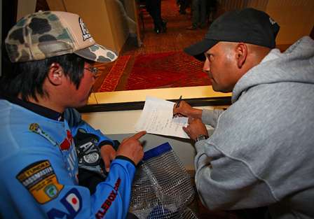 Kota Kiriyama and his Day One Marshal, Mark Correa formulate a plan to meet before the Day One launch.