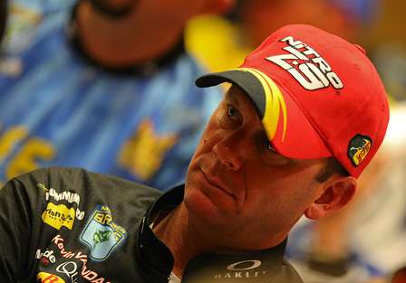 Kevin VanDam will begin defense of his 2009 Toyota Tundra Bassmaster Angler of the Year title. 