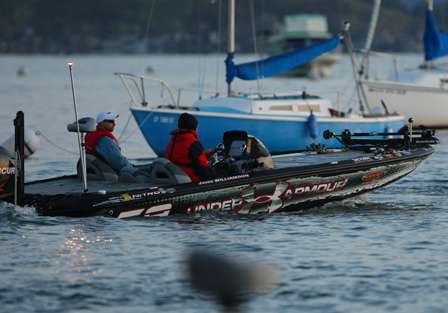 Jason Williamson makes his way out onto Clear Lake for Day One of the Golden State Shootout.