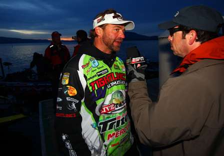 After extending his lead Saturday, Byron Velvick looks to capture his first Elite Series victory on Clear Lake.
