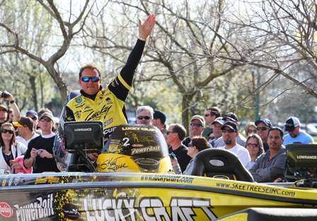 California favorite Skeet Reese waves to the Stockton crowd as he is pulled to stage for the final weigh-in of the TroKar Duel in the Delta.