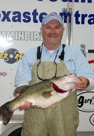 <strong>Mike Murphy</strong>
<p>
	11 pounds, 12 ounces<br />
	Lake O.H. Ivie, Texas<br />
	Hag's Tornado F8 (watermelon gold)</p>
