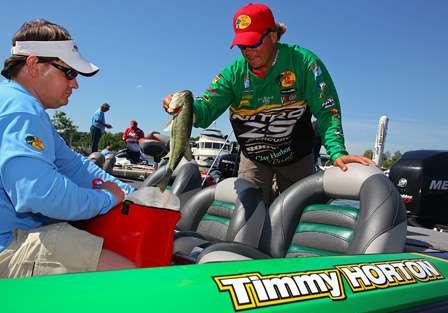 Local favorite Timmy Horton had a disappointing day on Pickwick Lake and bags his average-sized limit prior to weigh-in.