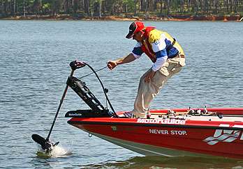 Day 4 On The Water: Mike McClelland pulls up the trolling motor to
head to another spot