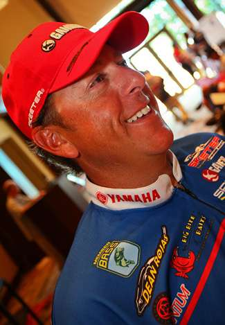 Dean Rojas comes to Lake Guntersville holding down 4th place in the Bassmaster Toyota Tundra Angler of the Year race. 