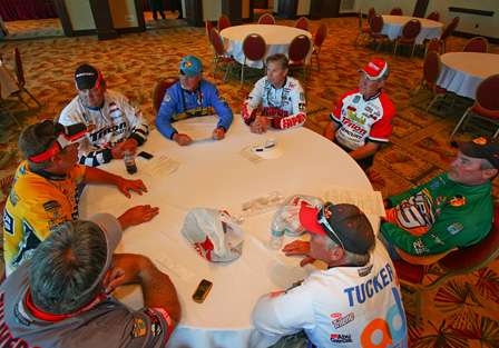 Anglers found a table for dinner after the pre-tournament briefing. 