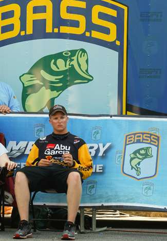 After learning he had failed to make the cut to fish on Saturday, Bradley Roy found a comfortable place to watch the conclusion of the Day Two weigh-in. 