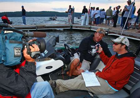 Keith Alan interviews Davy Hite before the Day Three launch as ESPN cameras film the action.
