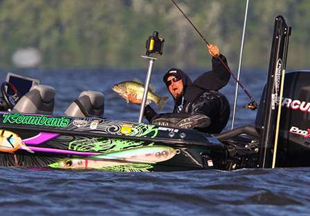 Roumbanis lands the kind of fish that could help him move up in the final standings on Lake Guntersville. 