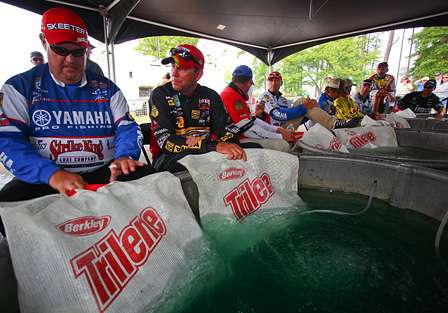 The top 12 waits at the holding tanks to weigh in on the final day of the Synergy Southern Challenge on Lake Guntersville. 