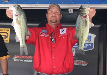 BASS Federation Central Divisional - Table Rock Lake, Mo.<br />Arkansas's Zachary King moved into third place with a 14-5 limit. 