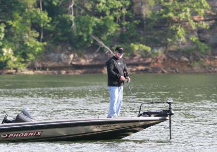 Pro Ray Brazier concentrates on an open area near where two creeks merge, using a variety of baits.