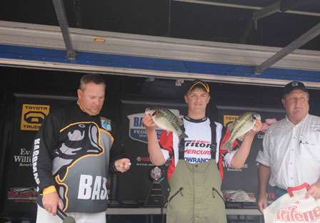 BASS Federation Central Divisional - Table Rock Lake, Mo.<br />Nick Luna of the Kansas team takes first in the Junior Bassmasters 11-14 division with 3 pounds, 15 ounces