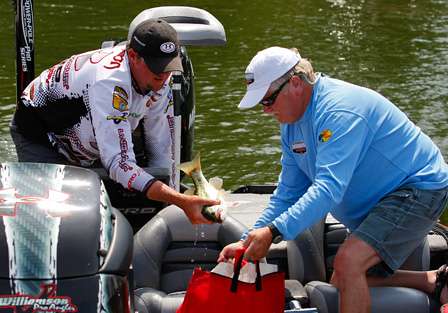 Jason Williamson ended the day in 23rd place with 12 pounds, 3 ounces. 