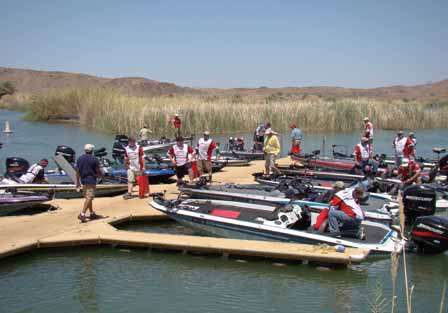 BASS Federation Western Divisional - Martinez Lake, Az.<br />Competitors bring in their fish during Day Three of Western Divisional.