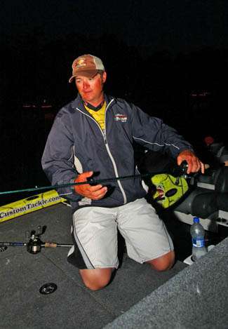 Derek Remitz prepares his rods for the final day of the Pride of Georgia on Clarks Hill.