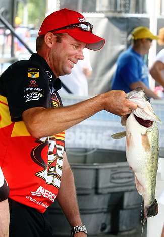 Tournament leader Kevin VanDam caught the 6-pound, 7-ounce Purolator Big Bass on Day One.
