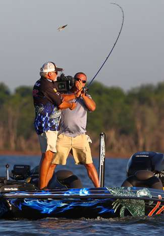 Biffle started the morning with a 1-ounce lead over second place angler Russ Lane.