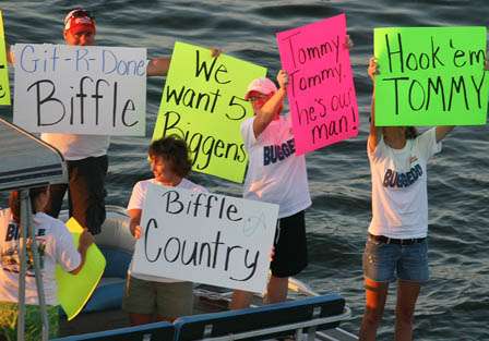 Tommy Biffle's fans show their support with signs and words of encouragement.