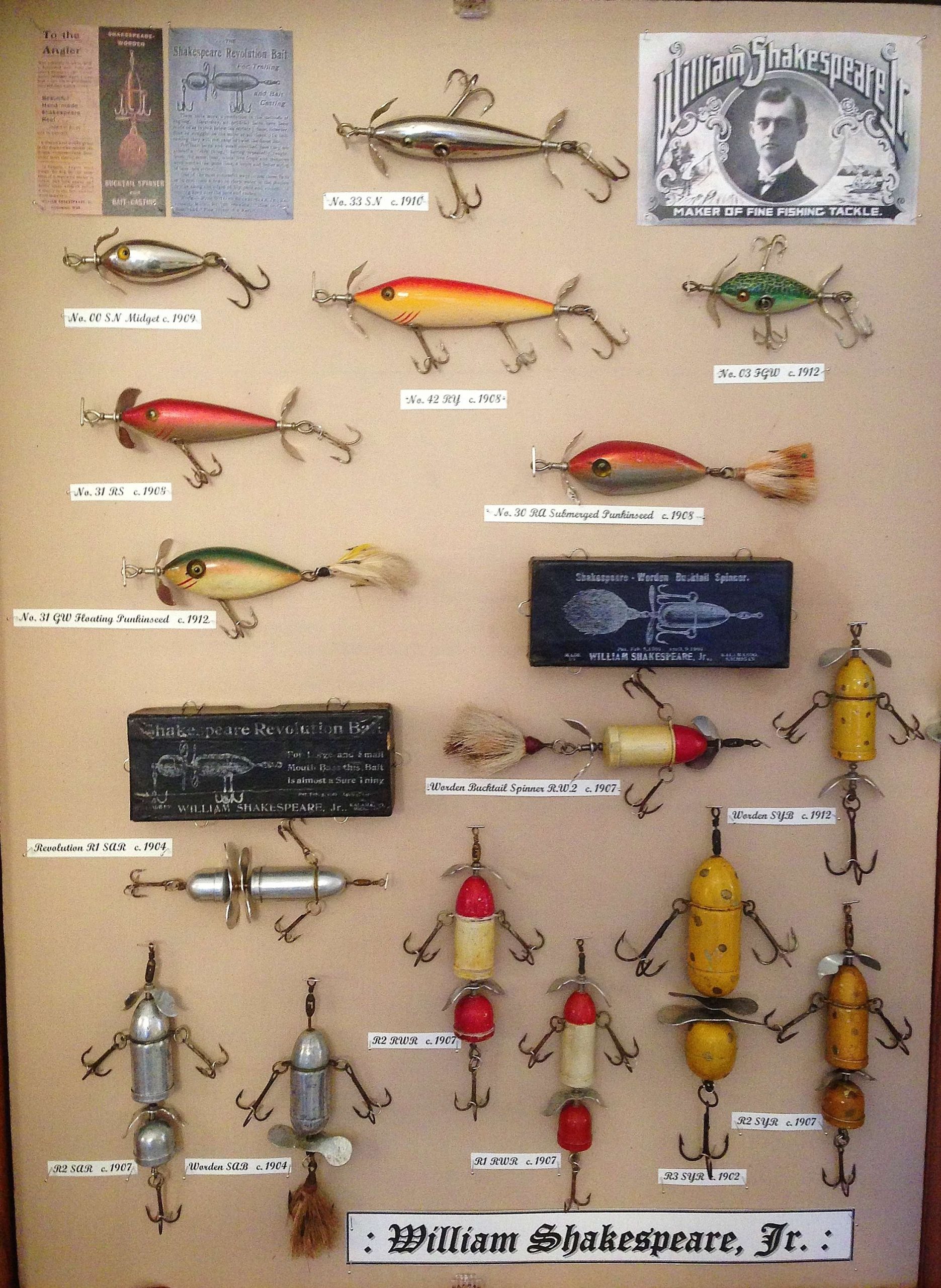 Lot of 16 Vintage Fishing Spoons. Fishing Lure. Tackle Lot 