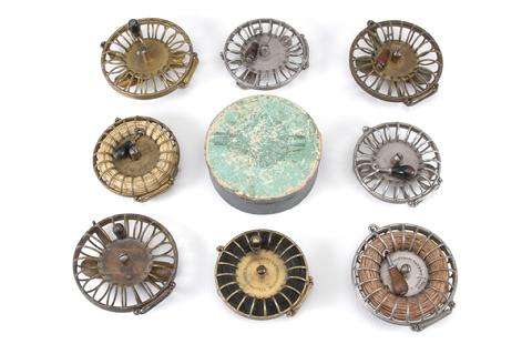 Although a bit more challenging to cast, side-mount reels were also popular. Hereâs a spread of Billinghurst reels belonging to Jim Schottenham, an appraiser for Langâs Auctions.
