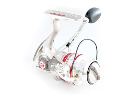 <b>Quantum Accurist PT Spinning</b><br>This spinning reel features 10 stainless steel ball bearings, is available in three sizes and has a rigid graphite/composite frame.