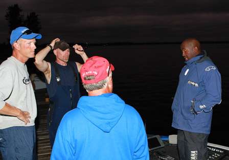 Ish Monroe talks shop with other anglers at the dock on the final morning.