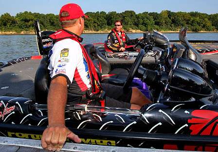 Russ Lane and Kevin VanDam talk before the launch.