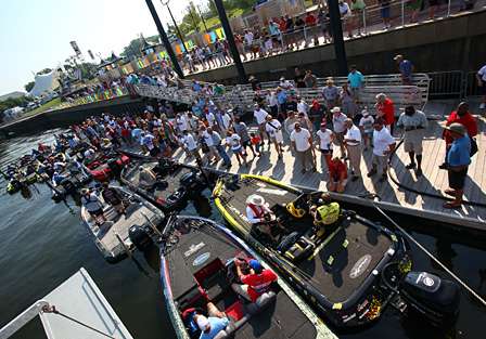 Fans line the dock as the final day of the Trophy Triumph begins.