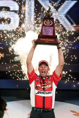 13. KVD has the record for the lowest winning weight in the Bassmaster Classic â 12 pounds, 15 ounces at Pittsburgh's Three Rivers in 2005.