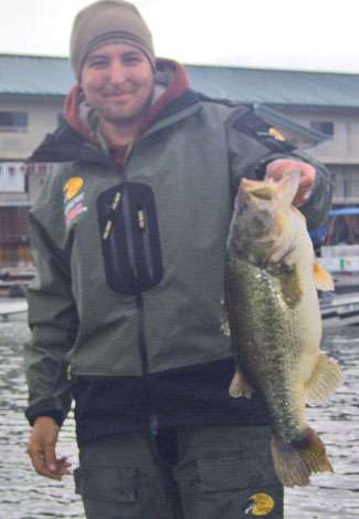 <strong>Ross Williams</strong>
<p>
	10 pounds, 14 ounces<br />
	Clear Lake, Calif.<br />
	Zoom Trick Worm (junebug)</p>
