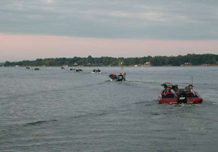 After a 15 minute delay between flights, the second flight of boats make their way out onto the Upper Chesapeake Bay.