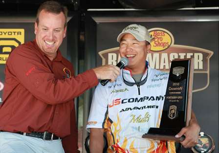 Co-angler Moo Bae wins on the Upper Cheapeake Bay for the second year in a row in the Bass Pro Shops Bassmaster Northern Opens.