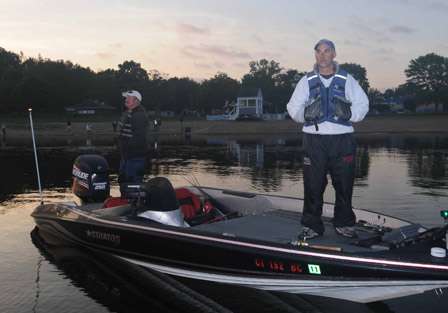 Connecticut's Al Gambardella (right) and his partner Craig Denham of Ontario are lining up to be Boat One for the takeoff. 
