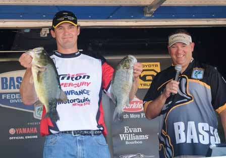 Jason Ross leads the Massachusetts team with 12 pounds, 5 ounces. 