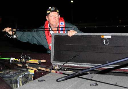 Charles Graybeal Jr. gets an early start on Day One of the final Bassmaster Southern Open presented by Bass Pro Shops.