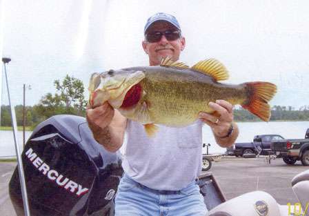 <strong>Ernest Calillier</strong>
<p>
	11 pounds, 0 ounces<br />
	Lake Sam Rayburn, Texas<br />
	Chug Bug (bone)</p>
