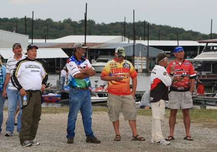 There was also a lot of math going on in the parking lot after the anglers got their weights as they tried to figure out where their finish placed them in the year-long race.
