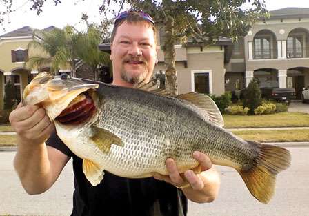 <strong>Anthony Ankers</strong>
<p>
	13 pounds, 0 ounces<br />
	Private Pond, Fla.<br />
	Booyah Dancin' Buzzbait (white)</p>
