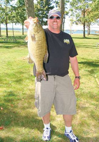 
	<strong>Ron Scharphorn</strong>
<p>
	6 pounds, 8 ounces<br />
	Portage Lake, Mich.<br />
	Predator Bass Baits Sinko</p>
