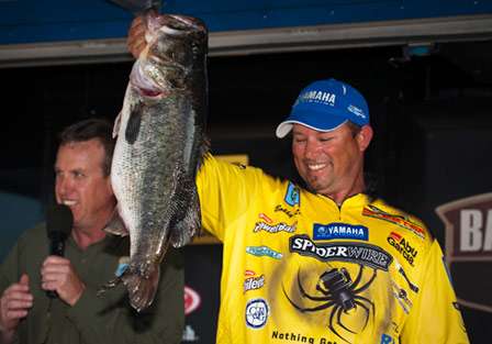 Bobby Lane brought in this 11-8 big bass of the day, his largest ever in competition.